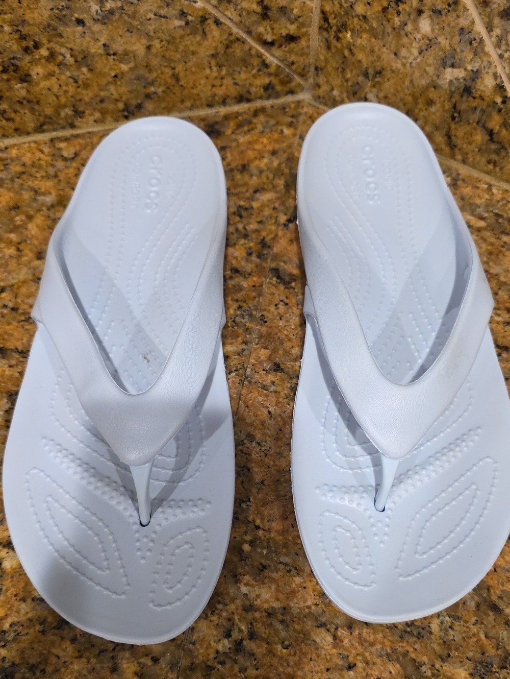Crocs Flip Flops - SZ 10 - Picture 3 of 6